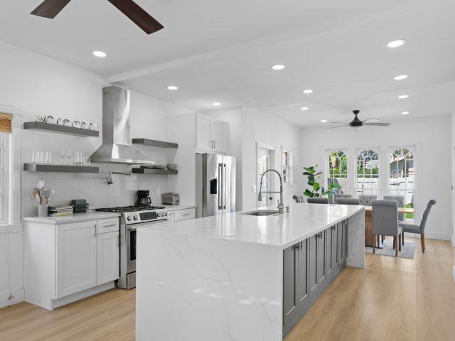 Home for sale at 419 30th Street - photo 6728767