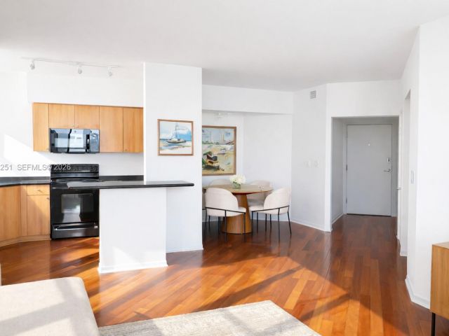 Apartment for sale  Unit #2601 - photo 6681495