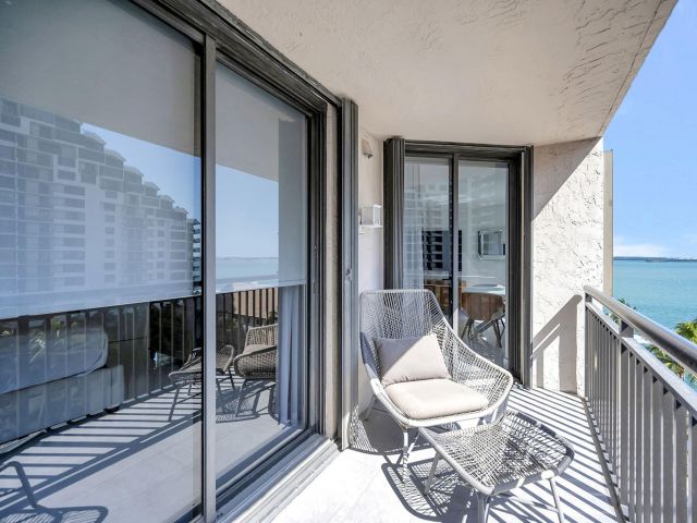 Apartment for sale  Unit #919 - photo 6681628