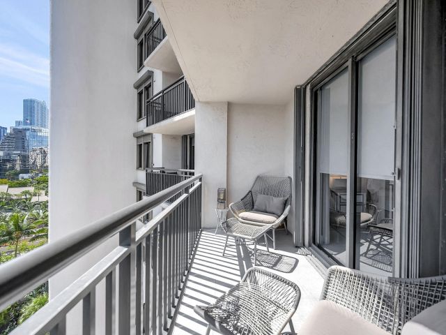 Apartment for sale  Unit #919 - photo 6681630