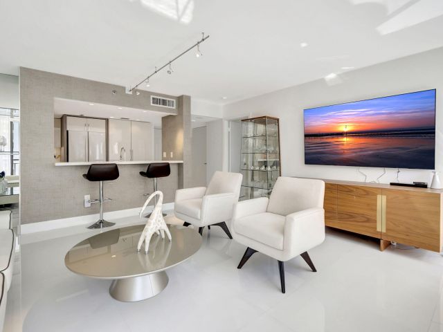 Apartment for sale  Unit #919 - photo 6681637