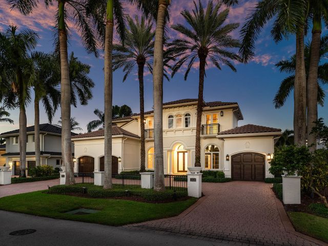 Home for sale at 2124 W Maya Palm Drive - photo 6698082
