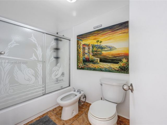 Apartment for sale  Unit #511 - photo 6679302