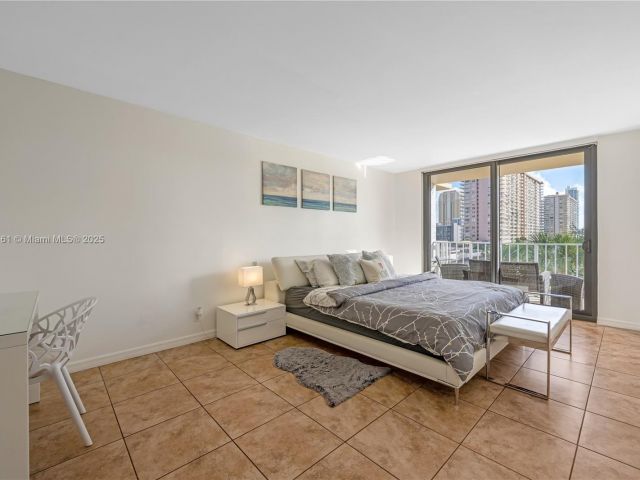 Apartment for sale  Unit #511 - photo 6679305