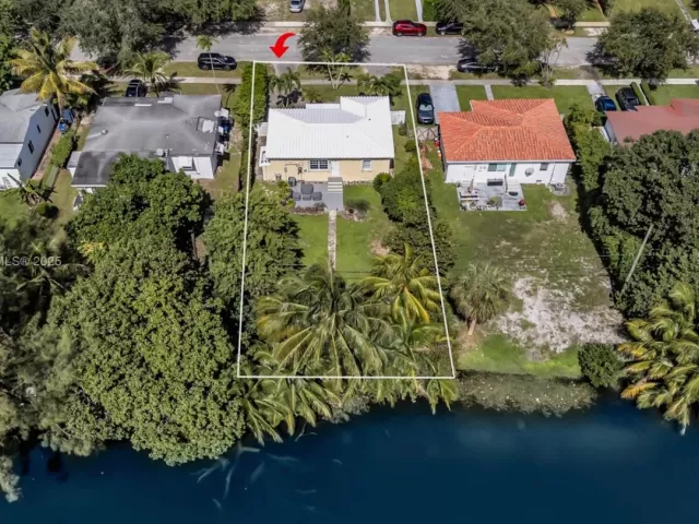 Home for sale at 1860 NE 157th Ter - photo 6679065