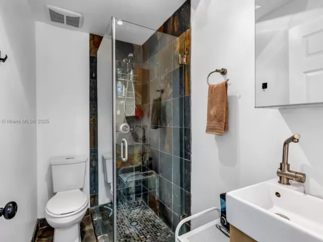 Home for sale at 1860 NE 157th Ter - photo 6679048