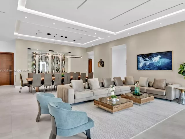 9-bedroom home for rent in Miami - 2110 NE 197th Ter - MondialRealty