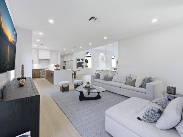 Home for sale at 2557 Seminole Circle - photo 6768944