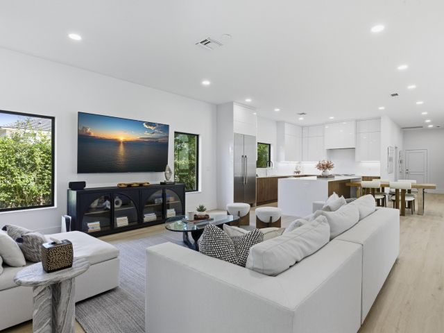 Home for sale at 2557 Seminole Circle - photo 6768945