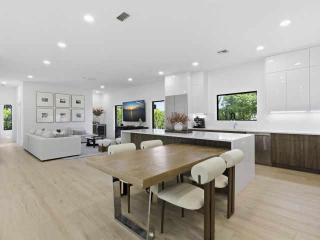 Home for sale at 2557 Seminole Circle - photo 6768949