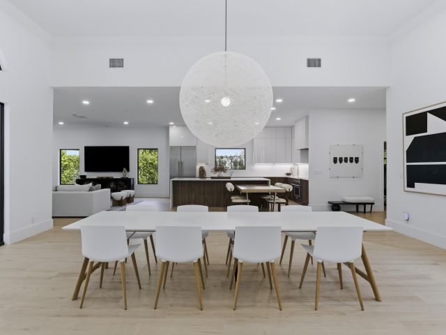 Home for sale at 2557 Seminole Circle - photo 6768953