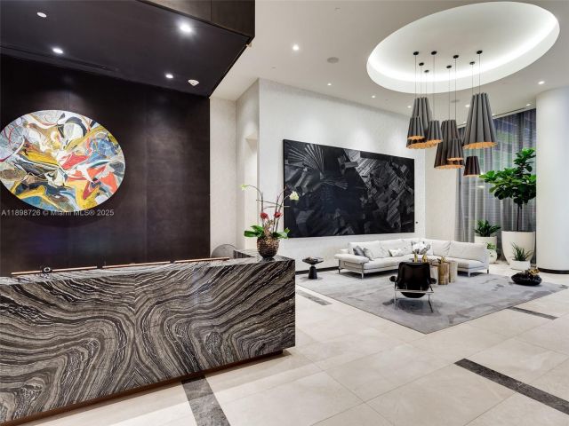 Apartment for sale  Unit #3404 - photo 6681229