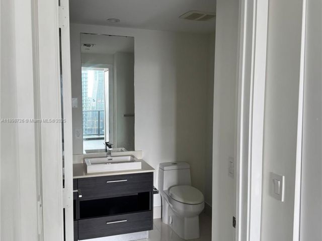 Apartment for sale  Unit #3404 - photo 6681236