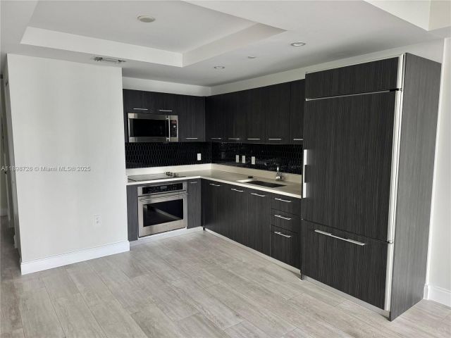 Apartment for sale  Unit #3404 - photo 6681240