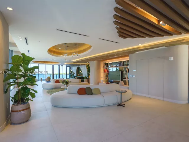 5-bedroom condo for sale in Miami - 700 NE 24th St 5401 - MondialRealty