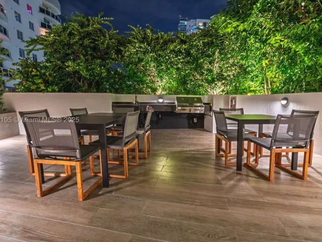 5-bedroom condo for sale in Miami - 700 NE 24th St 5401 - MondialRealty