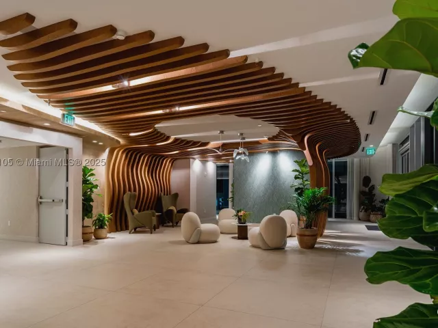 5-bedroom condo for sale in Miami - 700 NE 24th St 5401 - MondialRealty