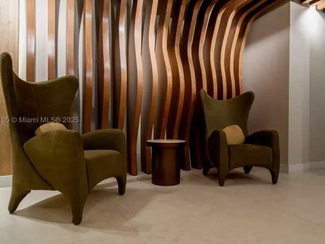5-bedroom condo for sale in Miami - 700 NE 24th St 5401 - MondialRealty