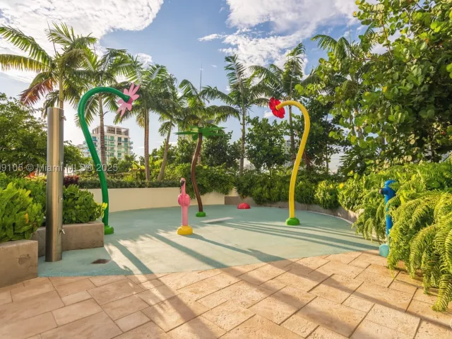 5-bedroom condo for sale in Miami - 700 NE 24th St 5401 - MondialRealty