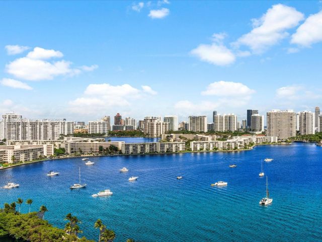 Apartment for rent  Unit #1704 - photo 6680615