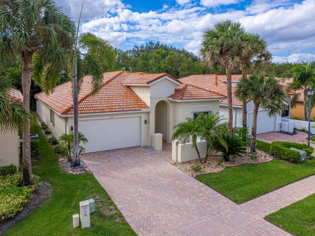 Home for sale at 9720 Isles Cay Drive - photo 6682108