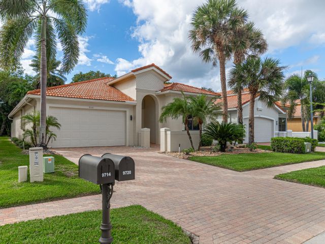 Home for sale at 9720 Isles Cay Drive - photo 6682110