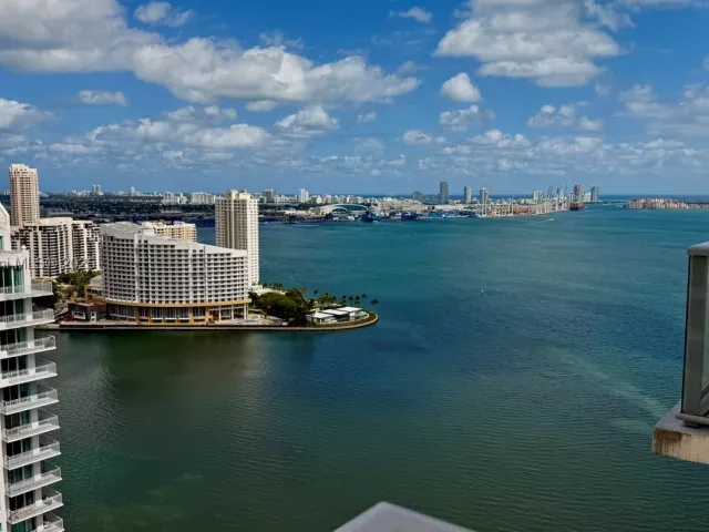 3-bedroom condo for sale in Miami - 1155 Brickell Bay Dr PH104 - MondialRealty