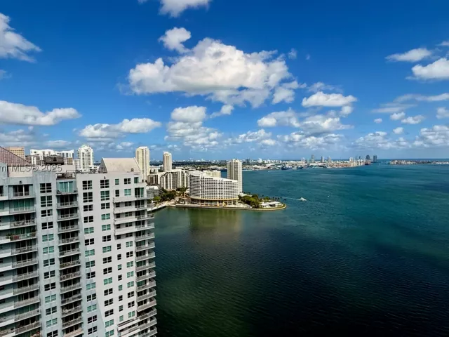 3-bedroom condo for sale in Miami - 1155 Brickell Bay Dr PH104 - MondialRealty