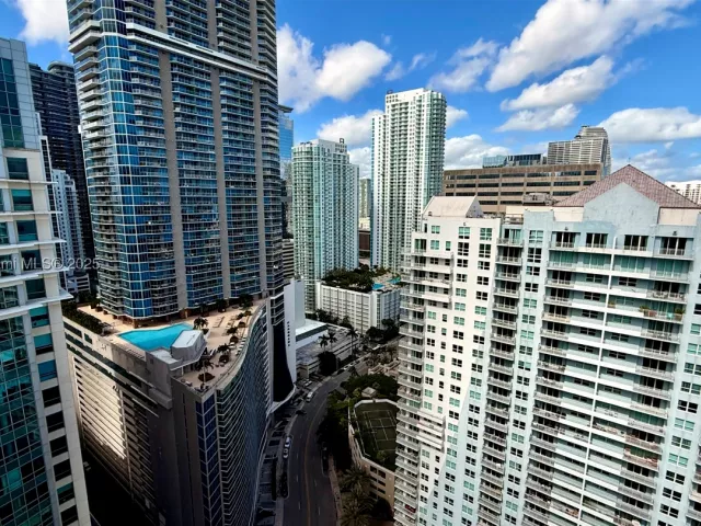 3-bedroom condo for sale in Miami - 1155 Brickell Bay Dr PH104 - MondialRealty