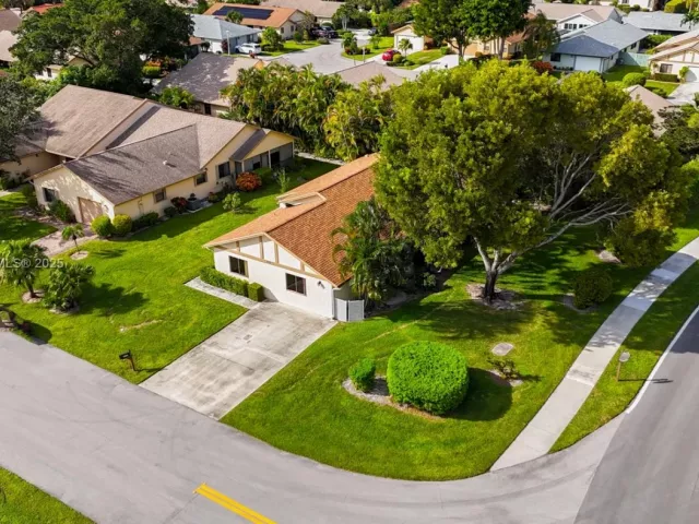 3-bedroom home for sale in Delray Beach - 3115 NW 12th St - MondialRealty