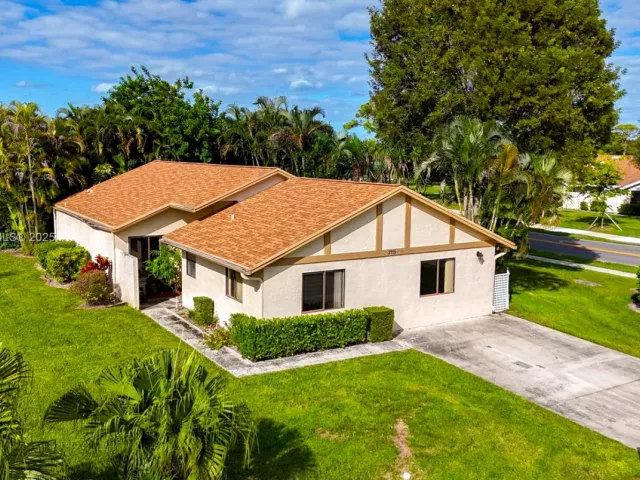 3-bedroom home for sale in Delray Beach - 3115 NW 12th St - MondialRealty