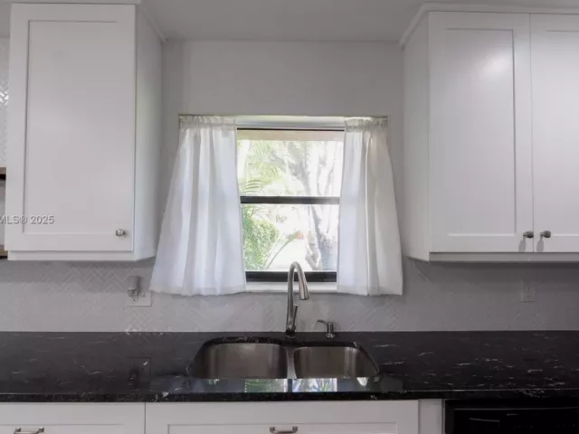 3-bedroom home for sale in Delray Beach - 3115 NW 12th St - MondialRealty