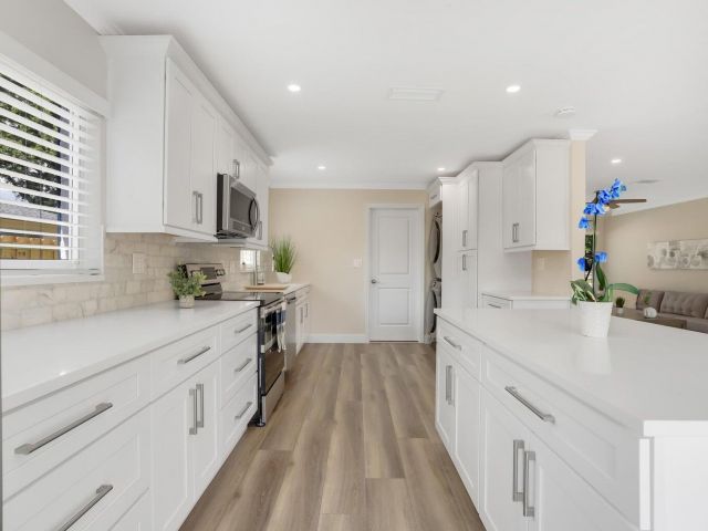 Home for rent at 510 Kingbird Circle - photo 6680931