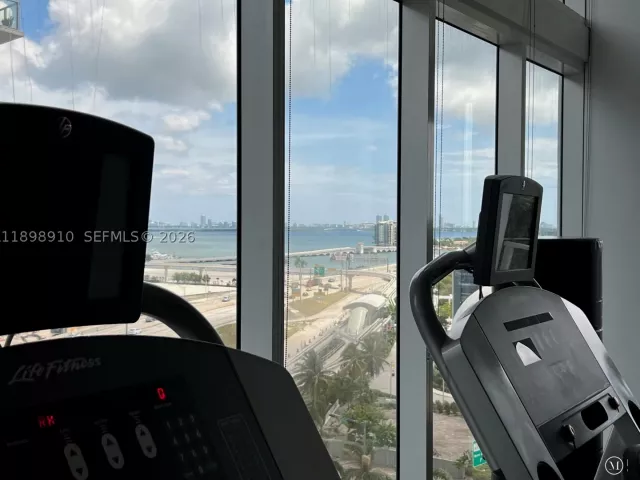 2-bedroom condo for sale in Miami - 1040 Biscayne Blvd 1106 - MondialRealty