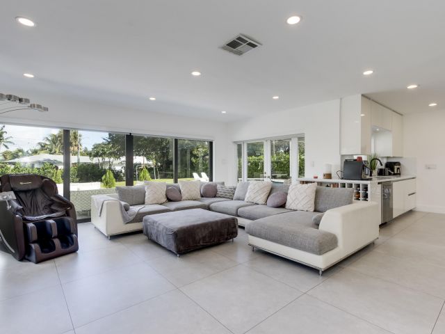 Home for sale at 1049 W Palmetto Park Road S - photo 6707244