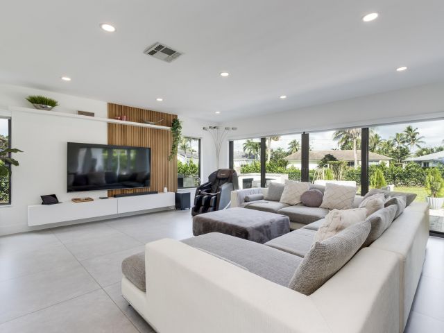 Home for sale at 1049 W Palmetto Park Road S - photo 6707245