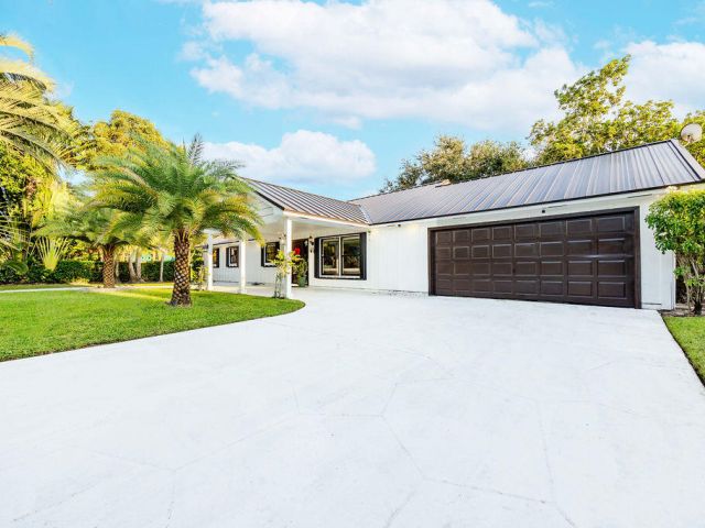 Home for sale at 2024 Palmetto Road - photo 6682678