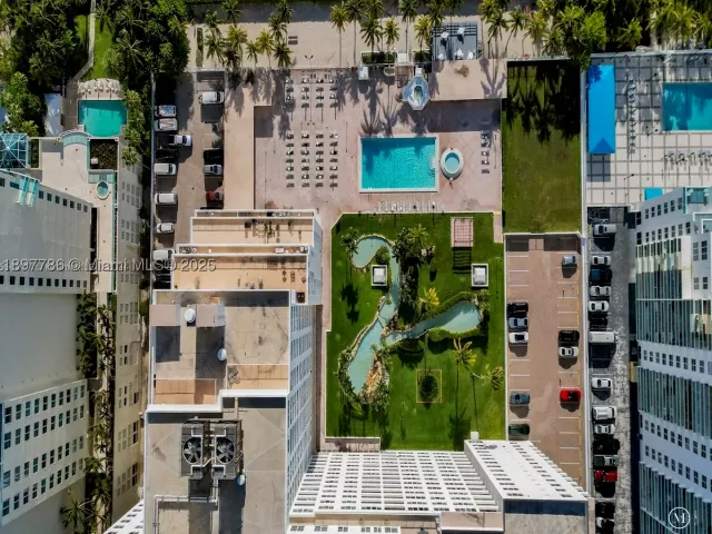 1-bedroom condo for rent in Miami Beach - 5005 Collins Ave 1523 - MondialRealty