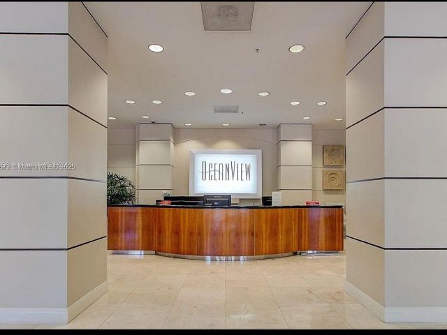 1-bedroom condo for sale in Sunny Isles Beach - 19380 Collins Ave 224 - MondialRealty