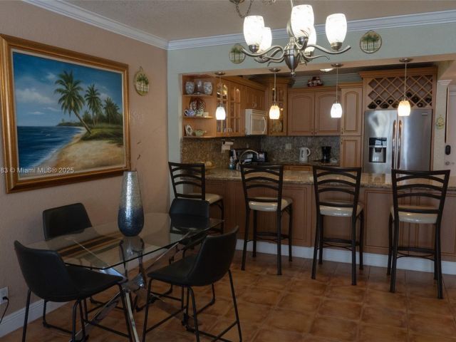 1-bedroom condo for rent in Hollywood - 3725 S Ocean Dr 1021 - MondialRealty