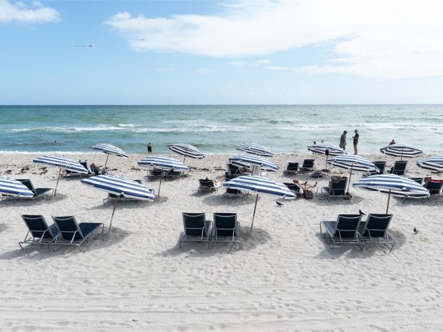 1-bedroom condo for rent in Hollywood - 3725 S Ocean Dr 1021 - MondialRealty