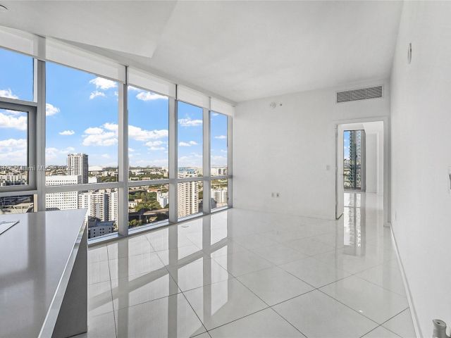 Apartment for sale  Unit #2802 - photo 6681865