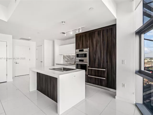 1-bedroom condo for sale in Miami - 851 NE 1st Ave 2802 - MondialRealty