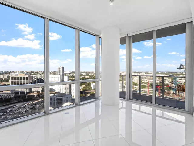 1-bedroom condo for sale in Miami - 851 NE 1st Ave 2802 - MondialRealty