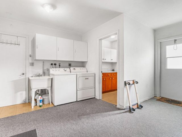 Home for rent at 1350 SW 13th Place - photo 6688629