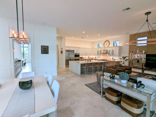 Home for rent at 7095 NW 27th Avenue - photo 6691447