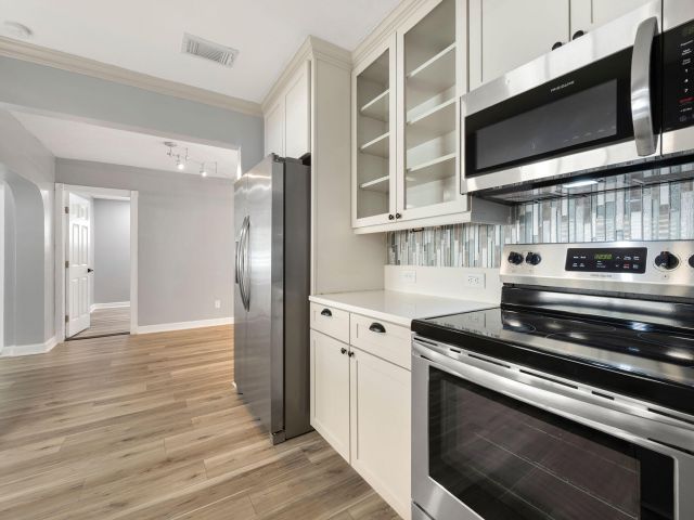 Home for rent at 1571 SW 13th Drive - photo 6688444