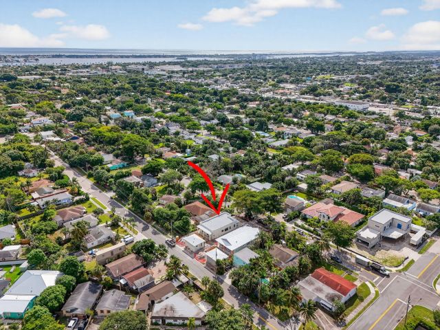 Home for sale at 1013 Ardmore Road - photo 6685128