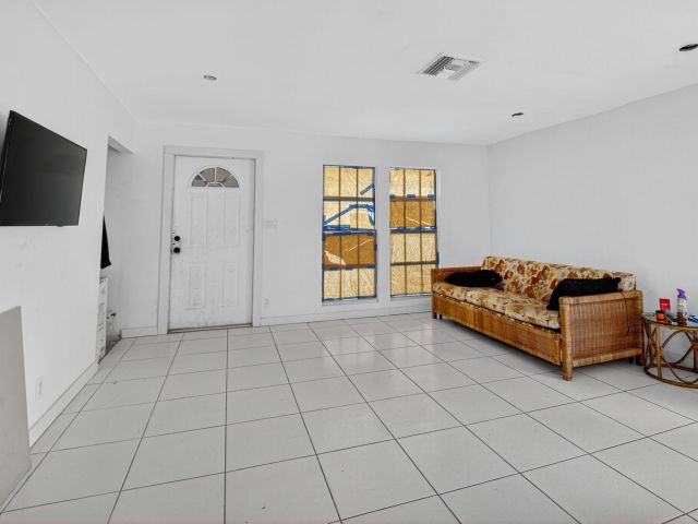 Home for sale at 5196 Palm Ridge Boulevard - photo 6707766