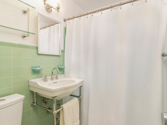 Home for rent at 319 Hunter Street - photo 6685154